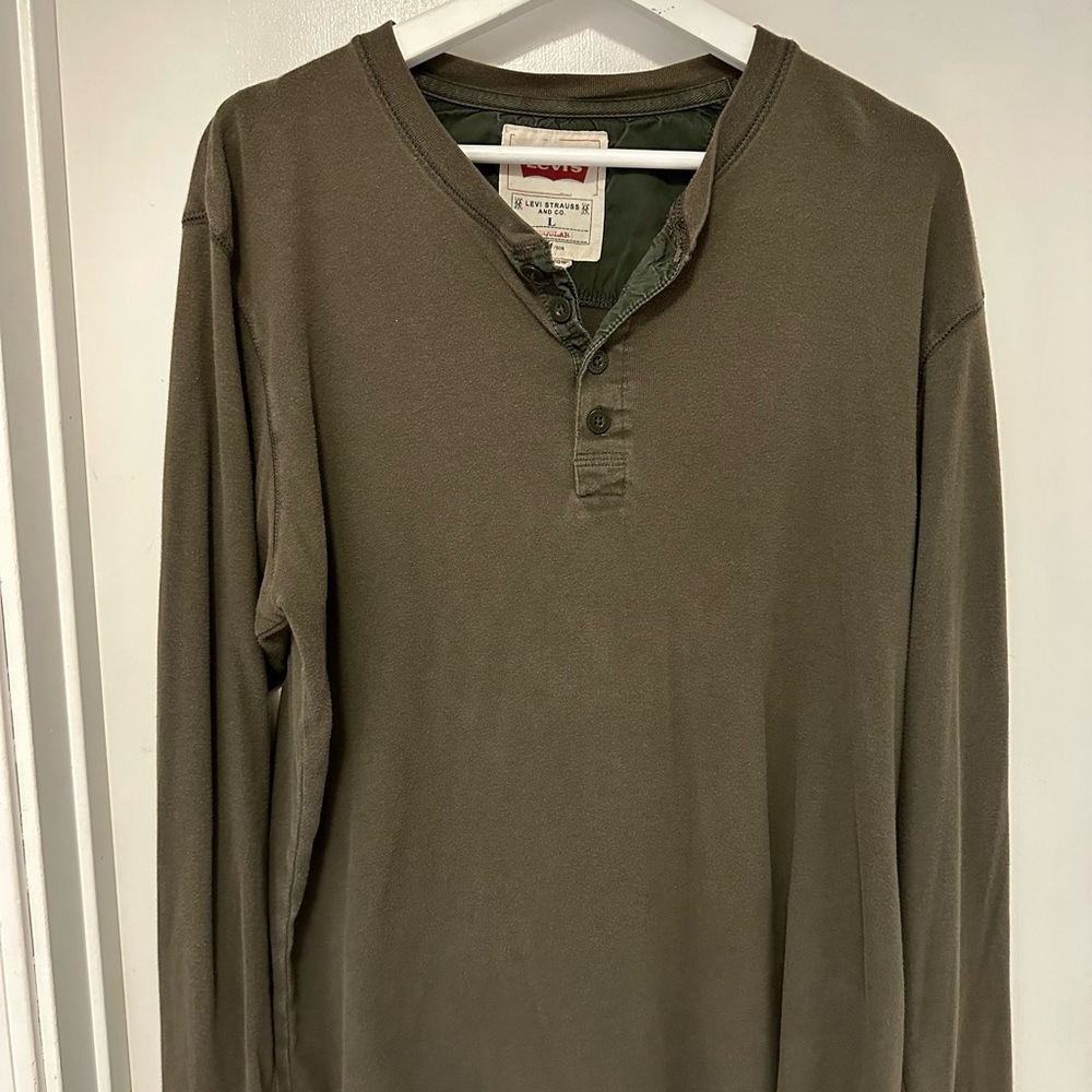 Levi’s men’s large green-gray long sleeve shirt